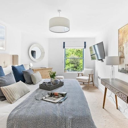 טורקוואי A7 Masts - Striking Beach Bolthole Apartment With Beautiful Sea Views Private Balcony & Parking מראה חיצוני תמונה