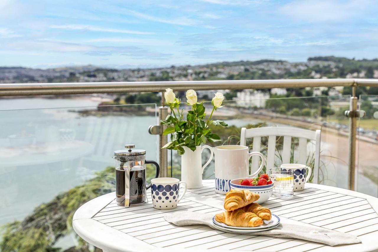 טורקוואי A7 Masts - Striking Beach Bolthole Apartment With Beautiful Sea Views Private Balcony & Parking מראה חיצוני תמונה