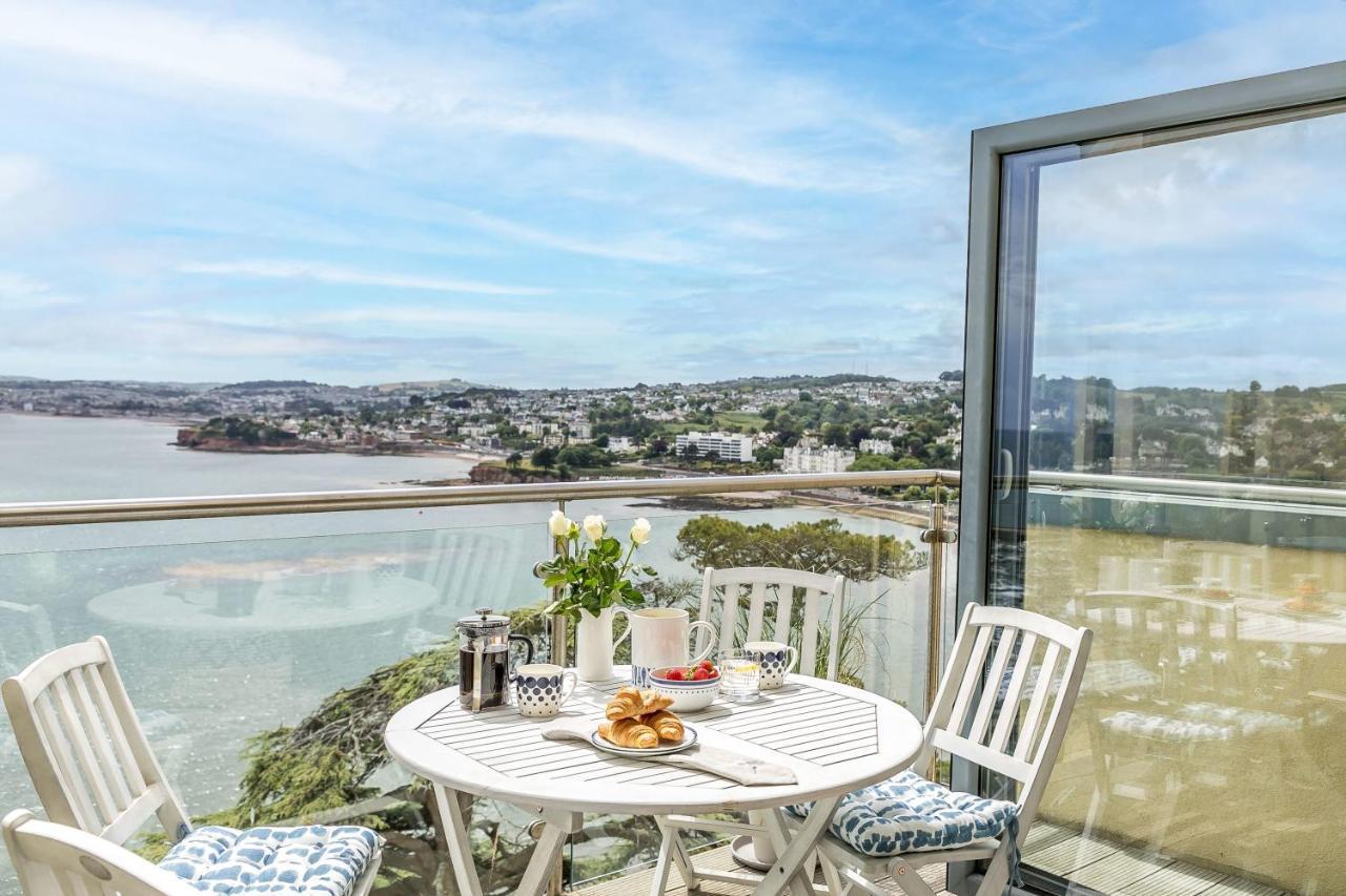 טורקוואי A7 Masts - Striking Beach Bolthole Apartment With Beautiful Sea Views Private Balcony & Parking מראה חיצוני תמונה