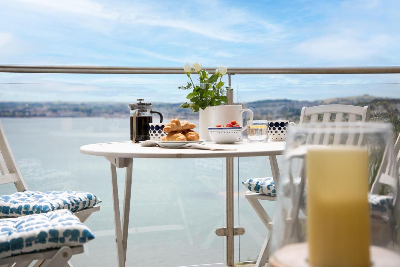 טורקוואי A7 Masts - Striking Beach Bolthole Apartment With Beautiful Sea Views Private Balcony & Parking מראה חיצוני תמונה